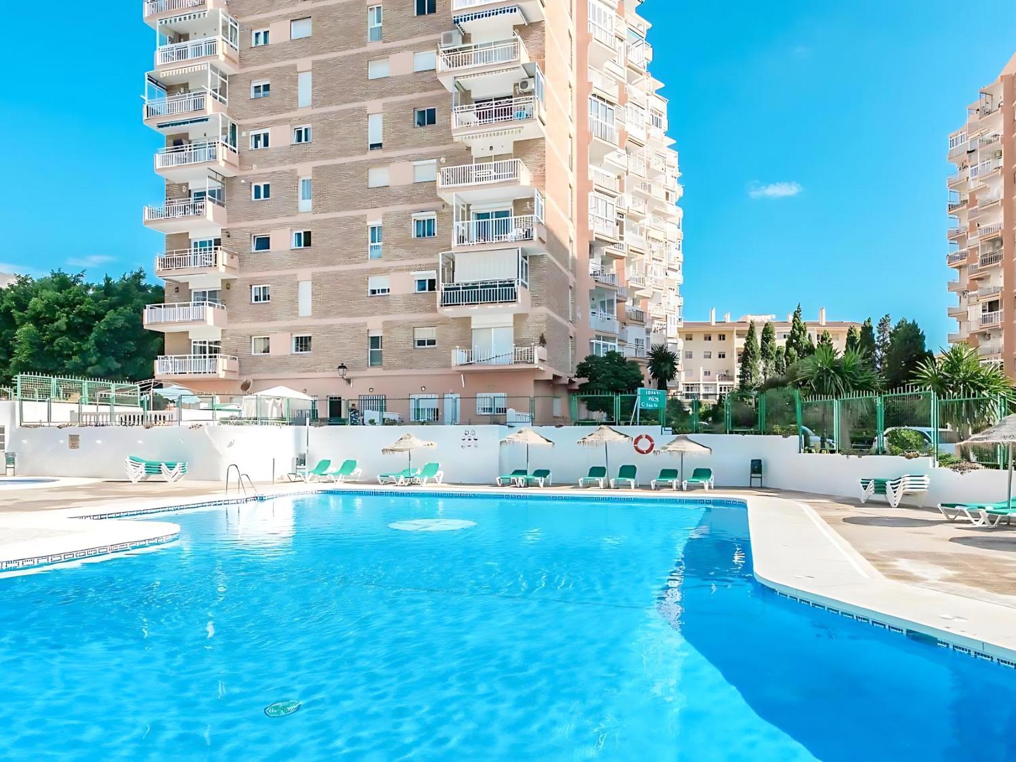 Bright & Cozy Apartment Acuario Beach&Pool Benalmadena Exterior photo